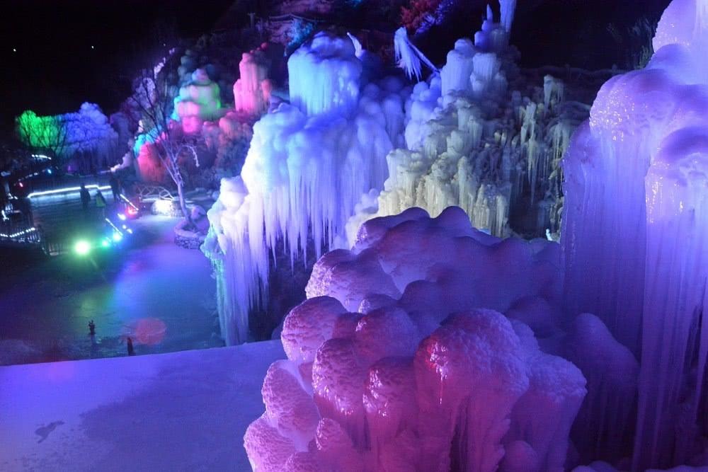 向佐晒与郭碧婷雪地大片，两人的时尚感有多强？